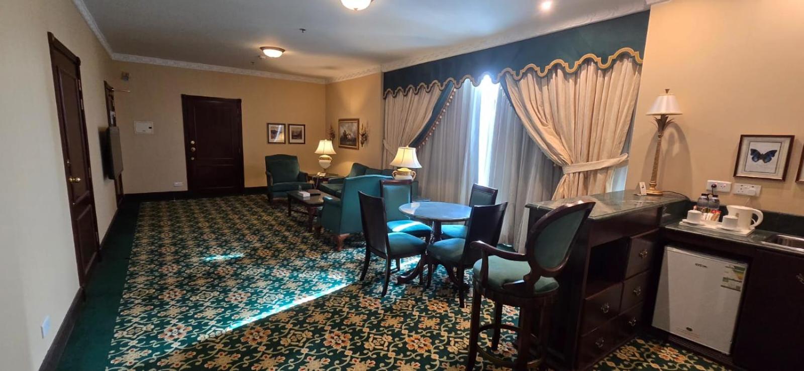 Habitat All Suites, Al-Khobar Eksteriør bilde